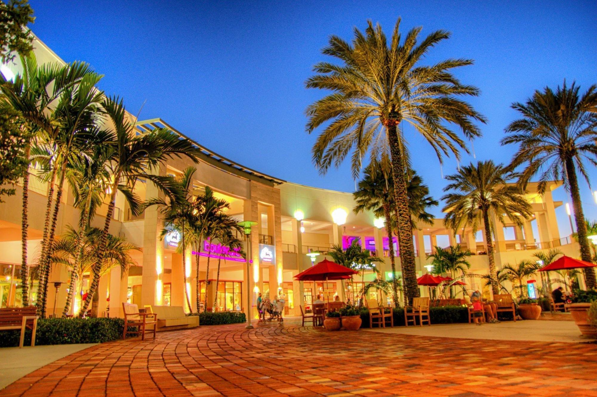 Hampton Juno Hotel 3*