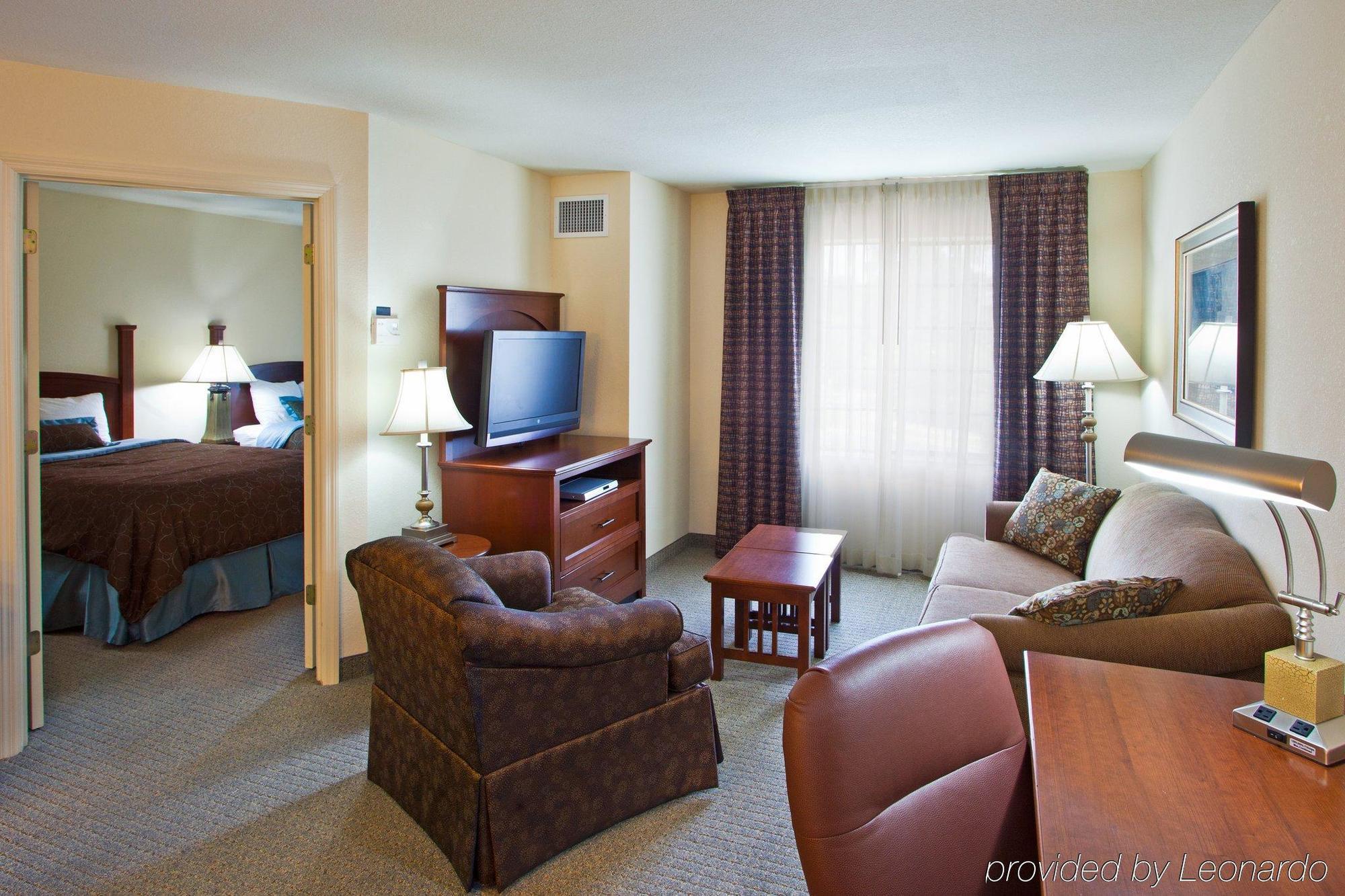 Homewood Deerwood Park Hotel 3*
