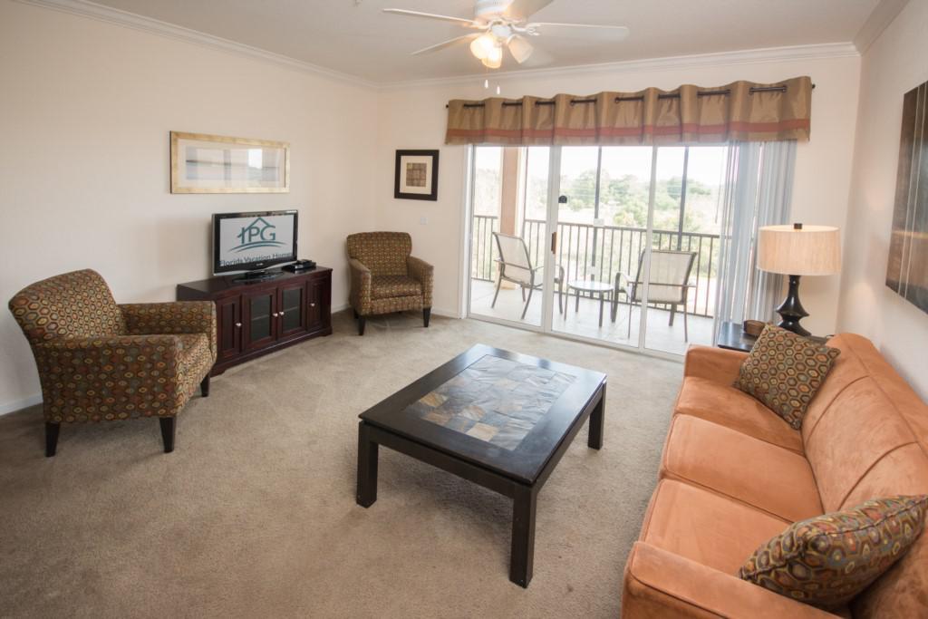 Angela's Palisades - Three Bedroom 406 Apartment