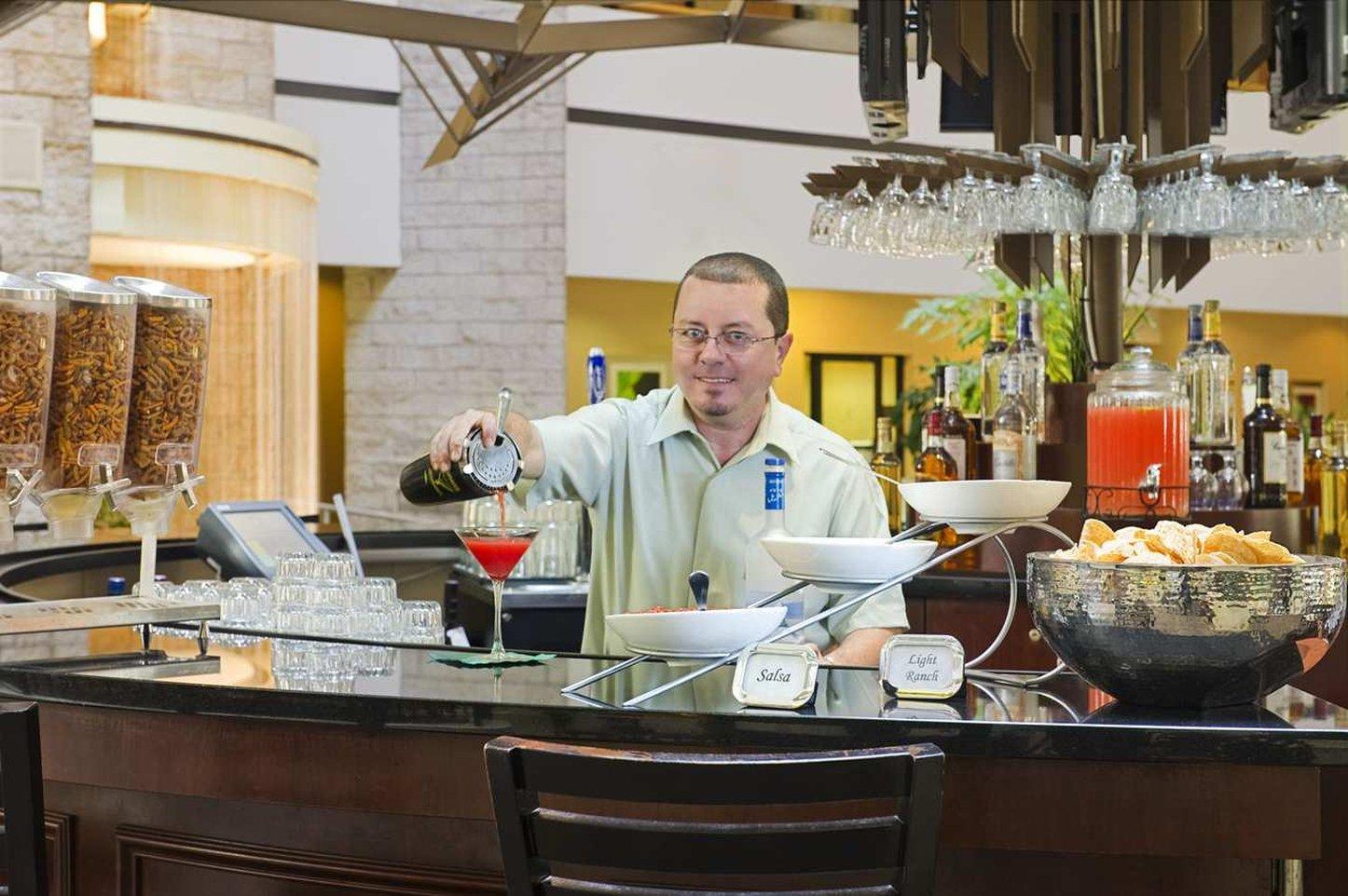 Hotel Embassy By Hilton Orlando International Drive Icon Park