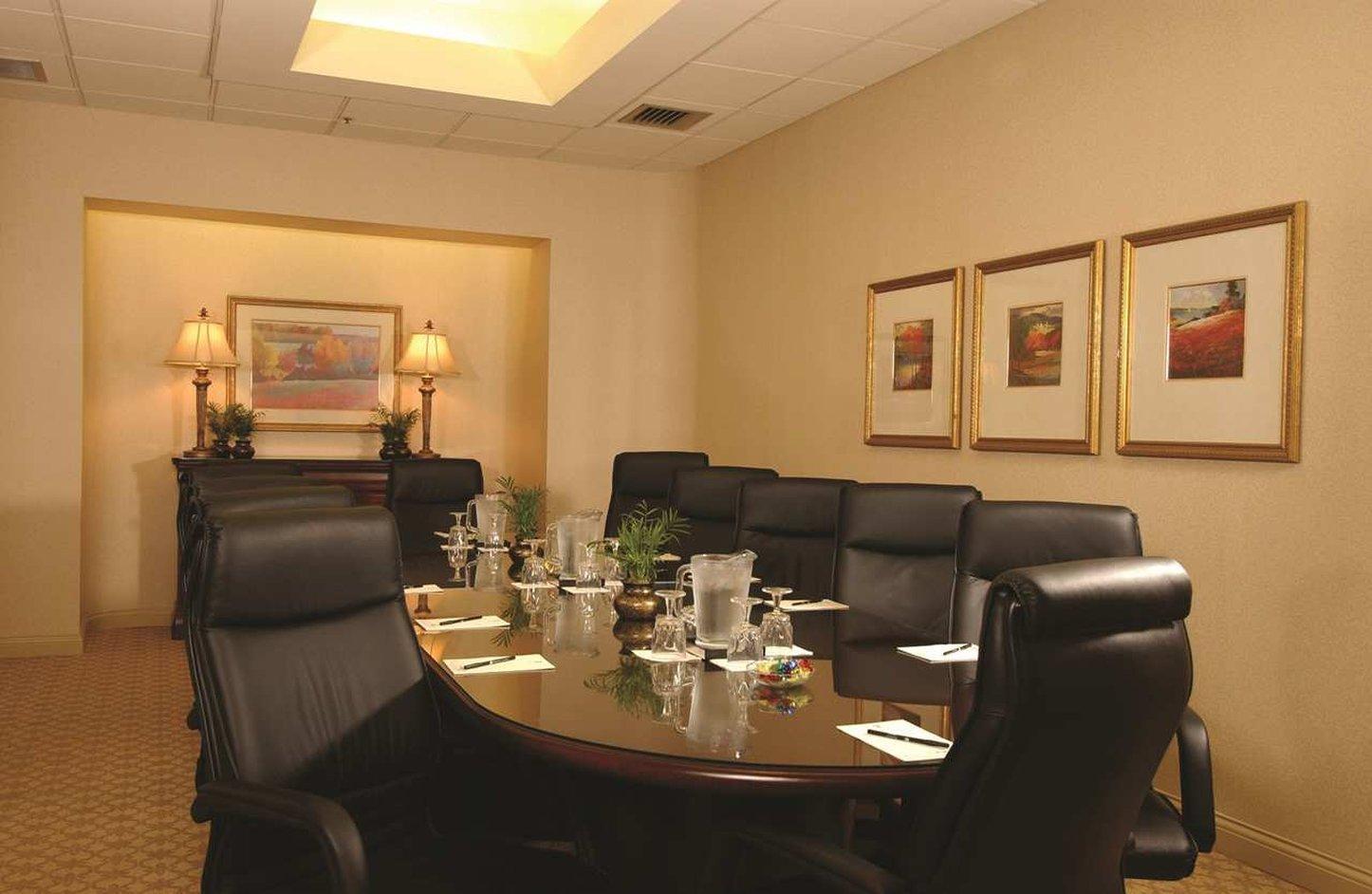Hotel Embassy By Hilton Orlando International Drive Icon Park Williamsburg