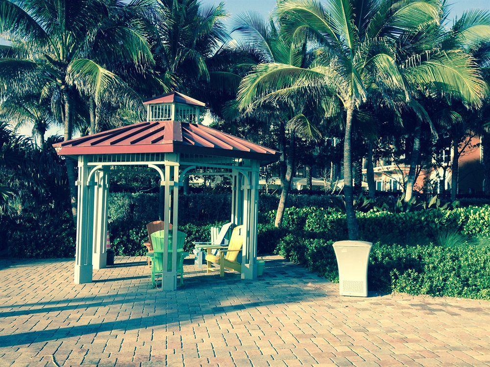 Castle By The Sea Motel