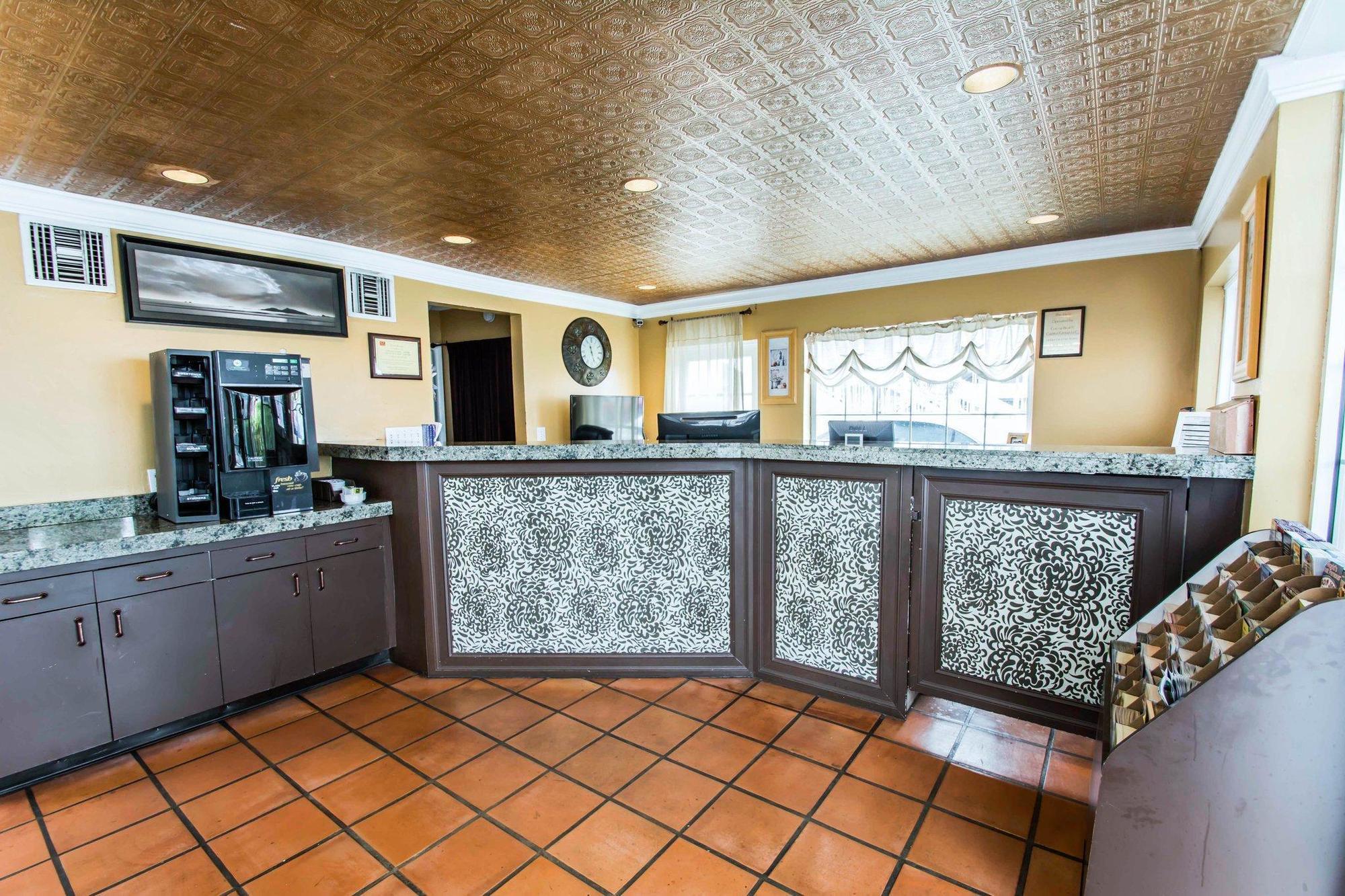 Econo Cocoa - Near The Port Cocoa Beach