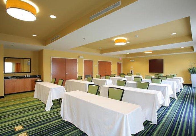 Fairfield And By Marriott Kennedy Space Center Hotel 3*