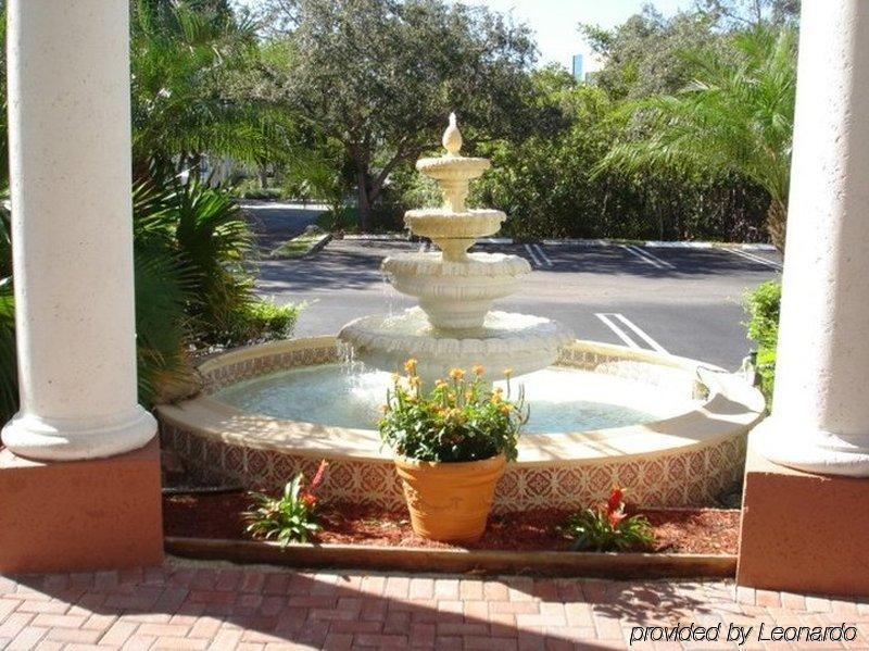 Hotel La Quinta By Wyndham 3*