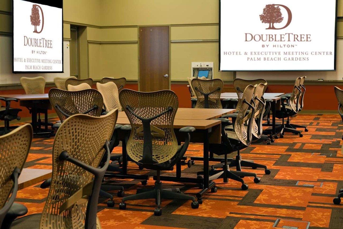 Hotel Doubletree By Hilton Palm Gardens 4*