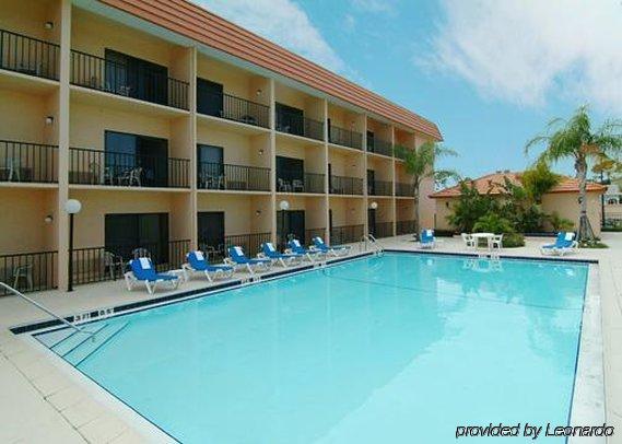 Baymont By Wyndham Hotel Bonita Springs