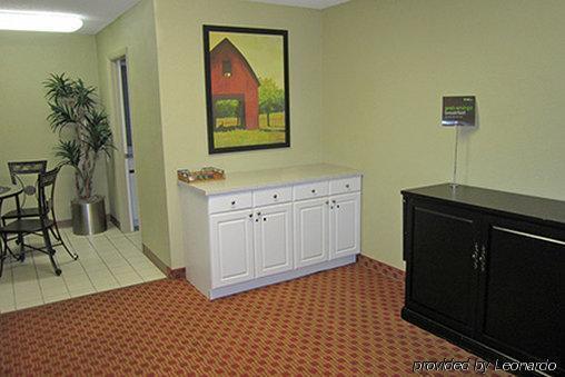 Extended America - - Commerce Boca Raton
