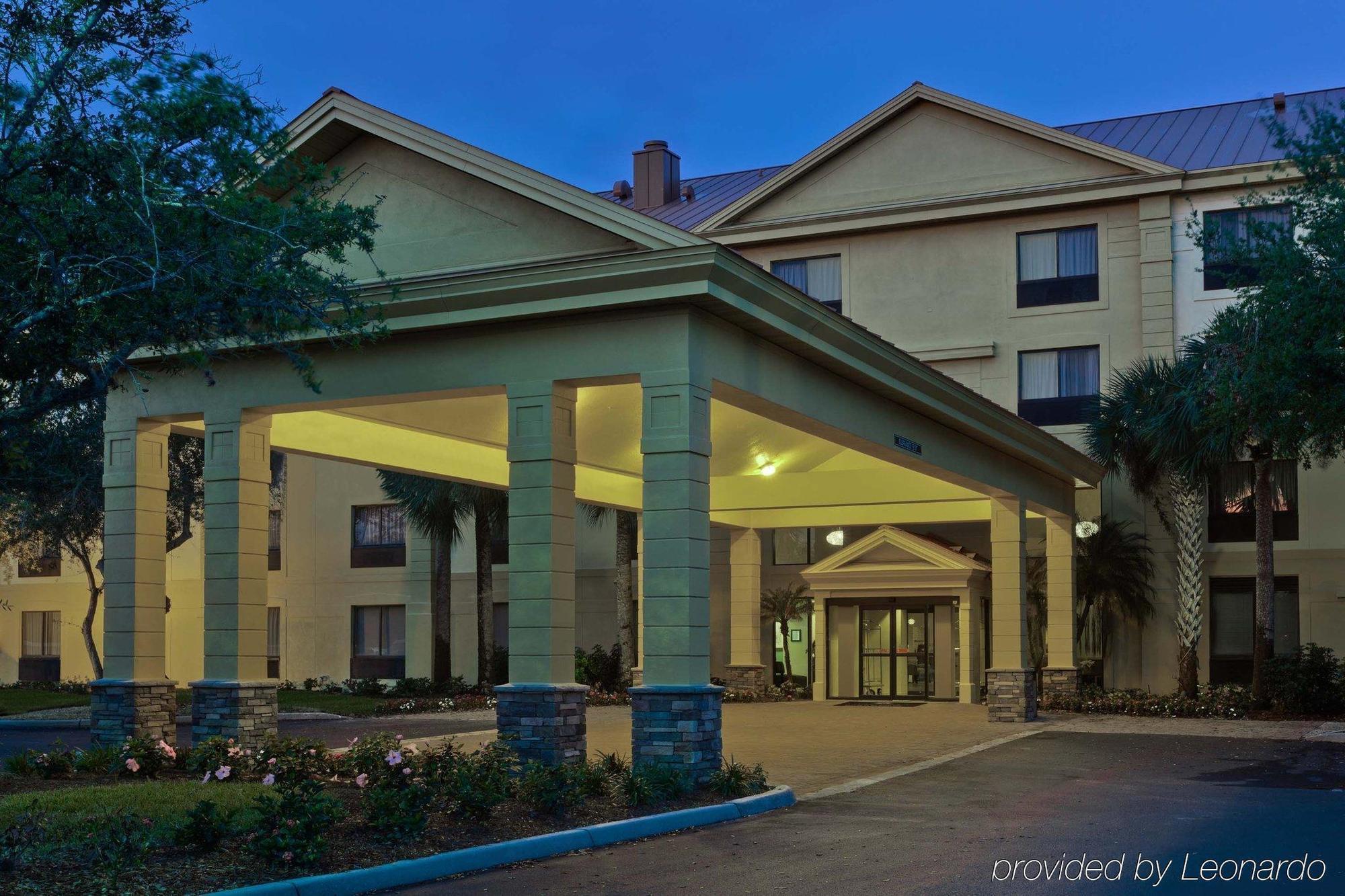 La Quinta By Wyndham Naples North Hotel 3*