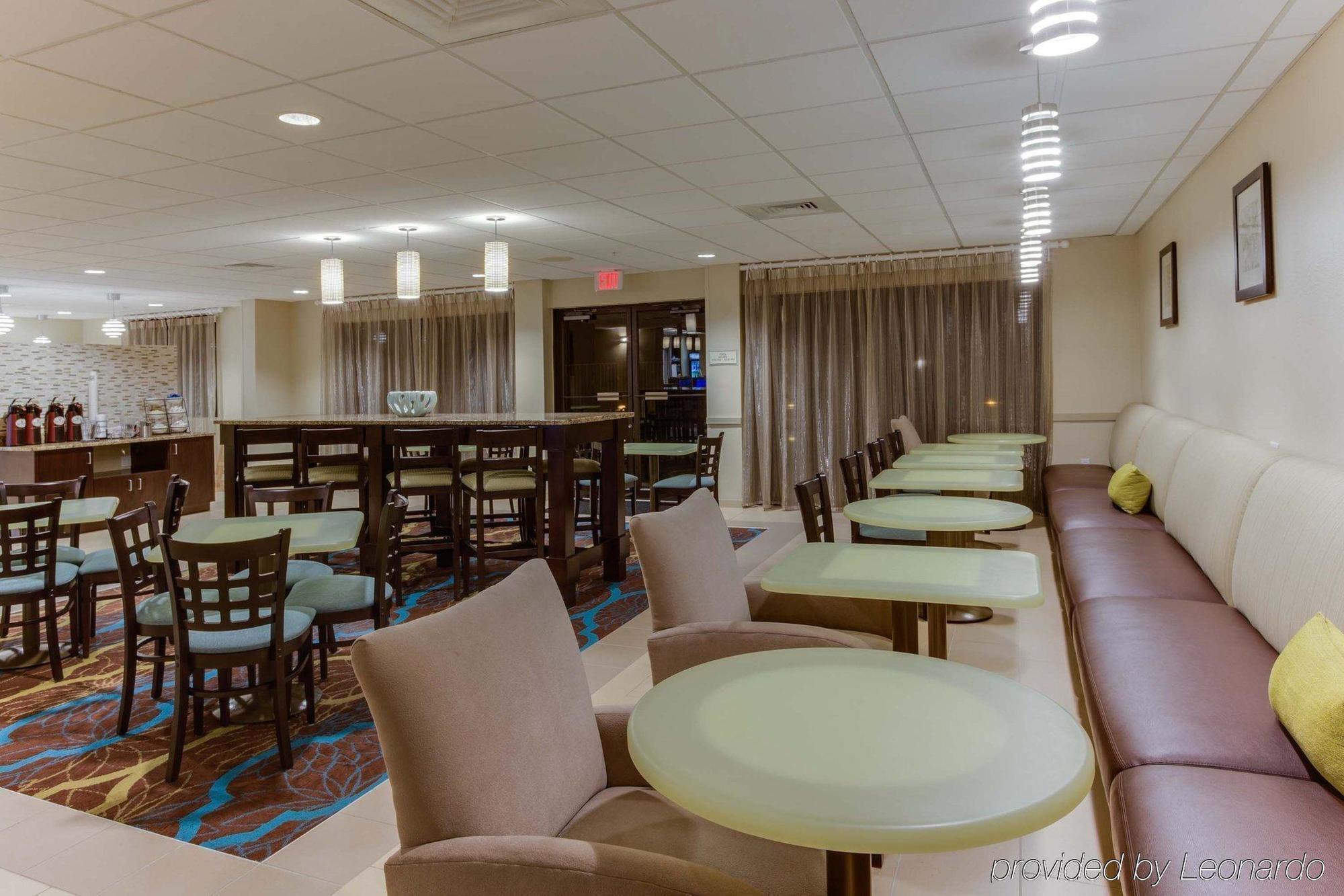 La Quinta By Wyndham Naples North 3*