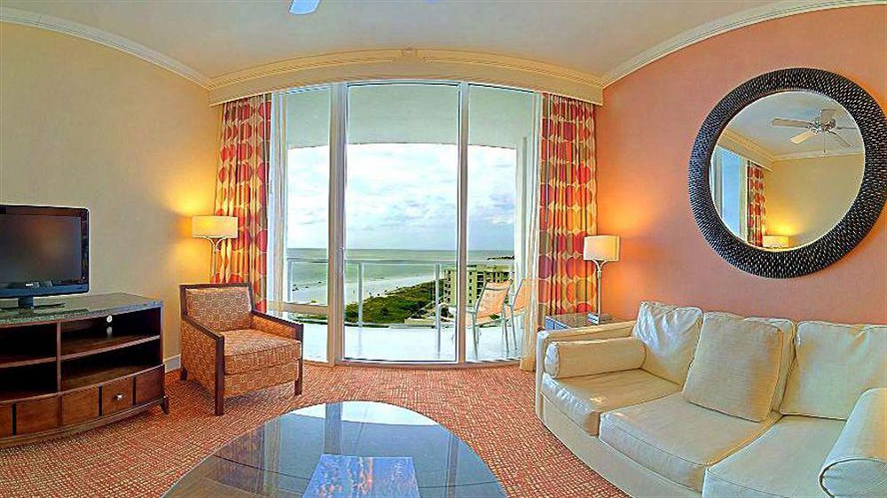 By Marriott St. Petersburg Treasure Island 3*