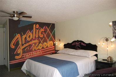 The Palms Hotel 2*