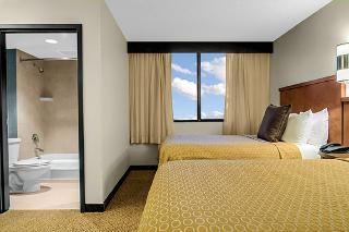 Hyatt Place Lauderdale Cruise Port & Convention Center 3*