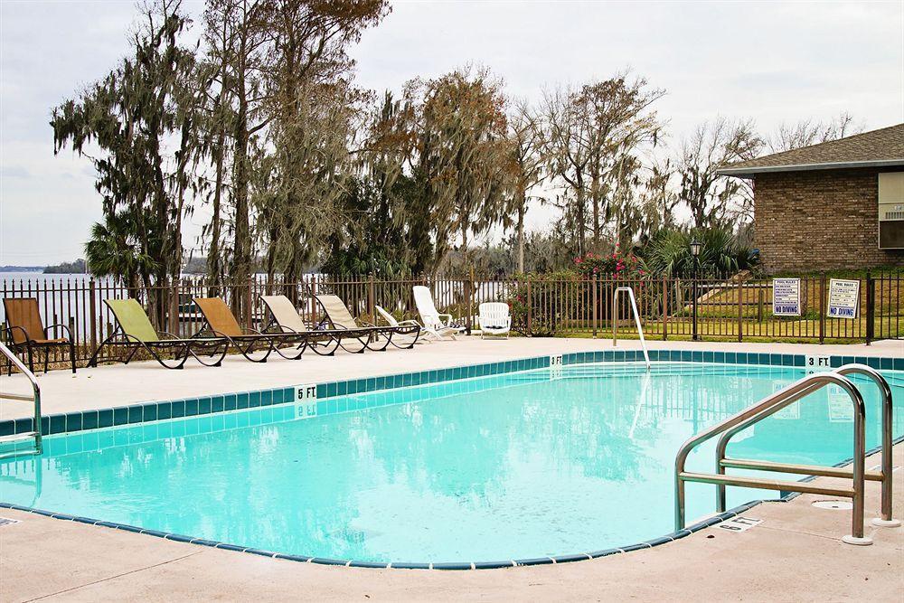 Crystal Cove Riverfront 3*