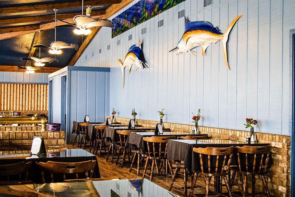 Crystal Cove Riverfront Resort