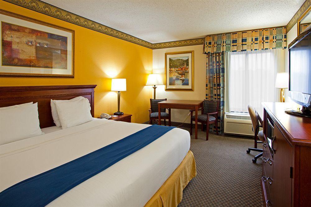 Hotel Express & Jacksonville-south By Ihg