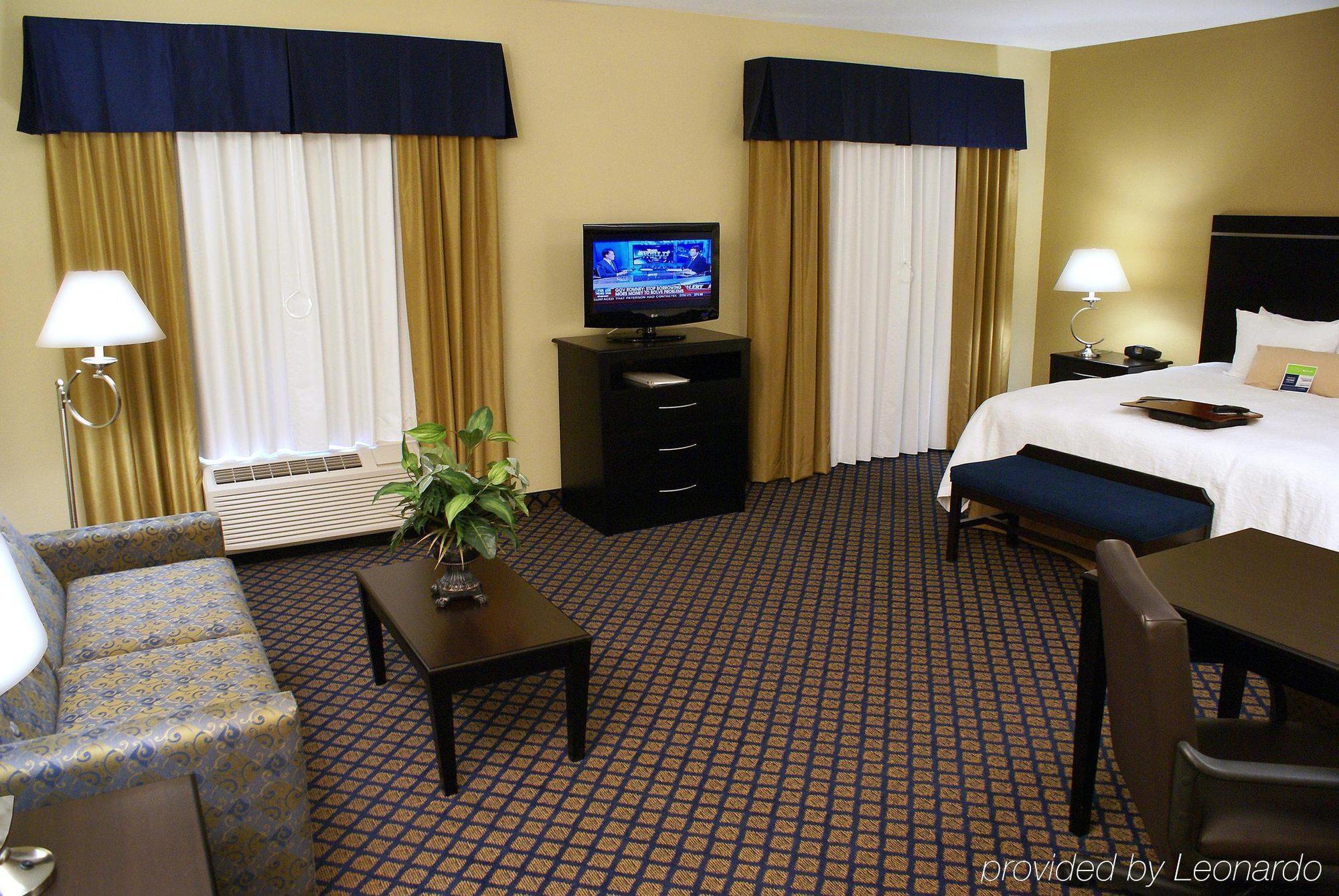 Hotel Hampton & South - Bartram Park 3*