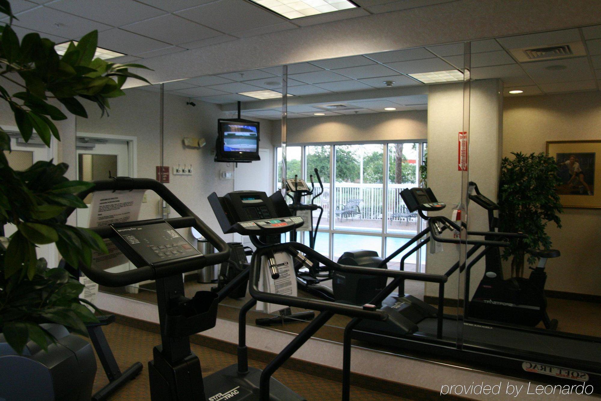 Hampton - East Regency Square Hotel 3*