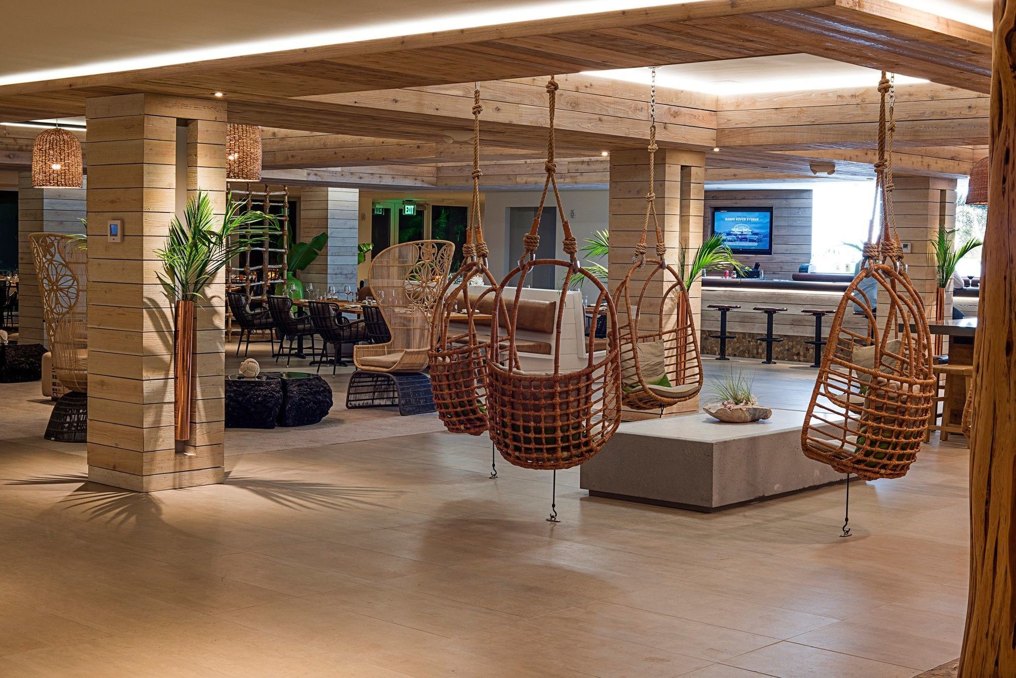 Amara Cay 4*