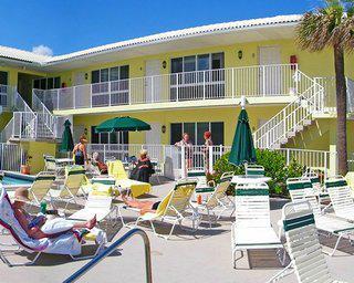 Hotel Getaways At Berkshire Beach Club