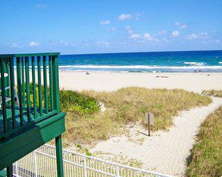 Getaways At Berkshire Beach Club Hotel