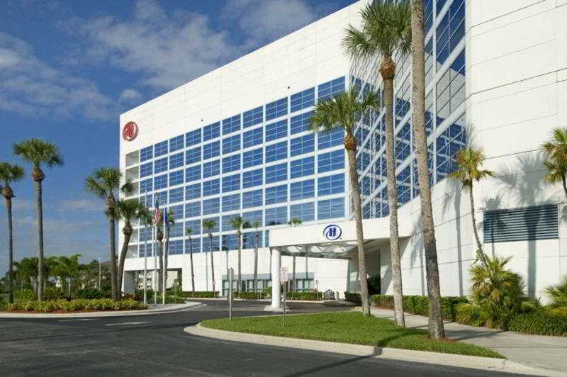 Hilton Oceanfront Hotel 3*