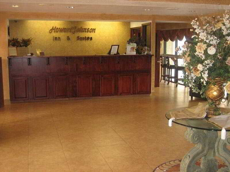 Tricove & Hotel