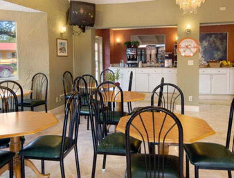 Hotel 1565 -