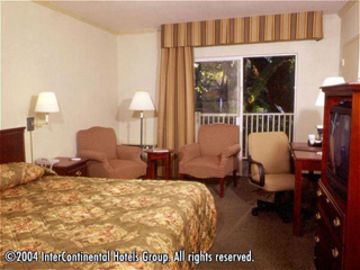 / 3* Coral Gables