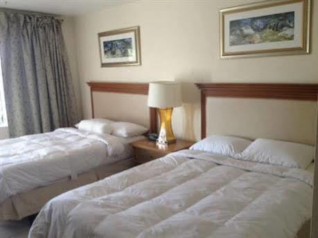 Inn Downtown Hollywood Gardens Inn & Suites 3*