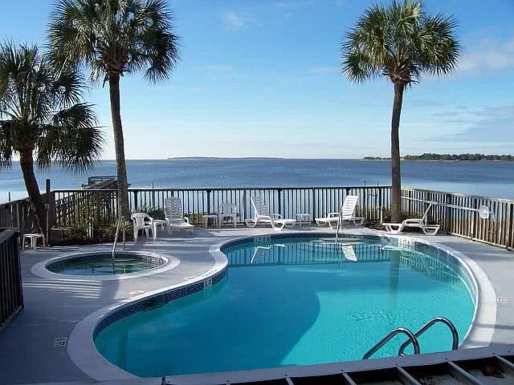 Apartment Seahorse Landing #503 Gulf Front Vacation *
