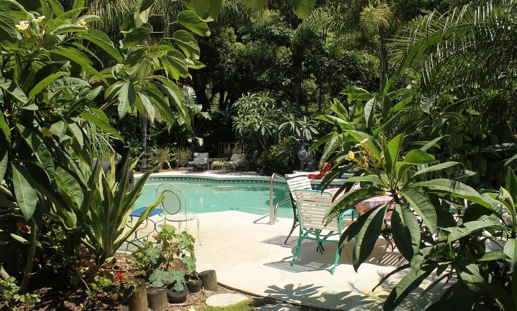 Heron Cay Lakeview Bed & Breakfast 3*