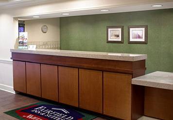 Hotel Fairfield & Airport 3*