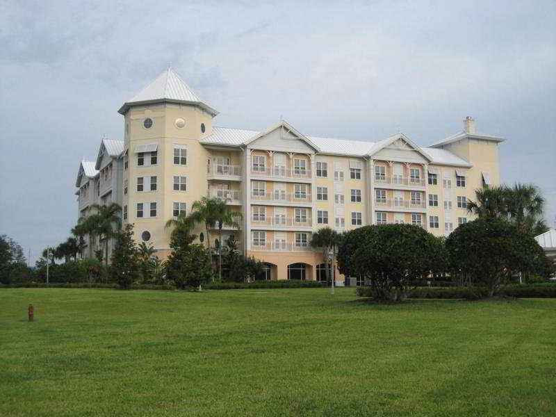 Monumental Orlando Hotel