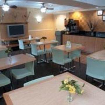 Hotel La Quinta By Wyndham Miami Lakes