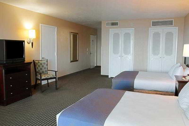 Western Myers Waterfront Hotel
