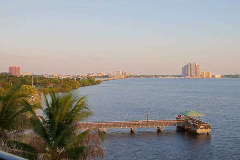 Hotel Western Myers Waterfront 3*