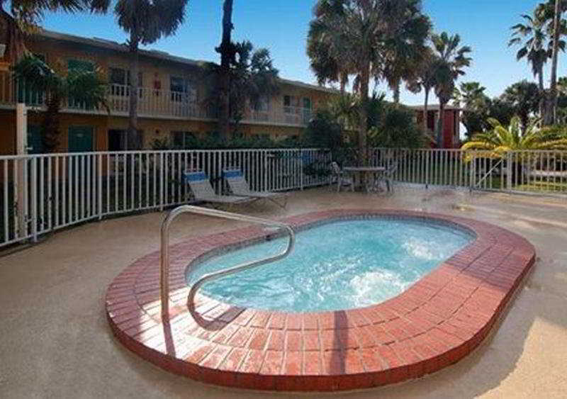 Hotel Quality & Eastgate 2*