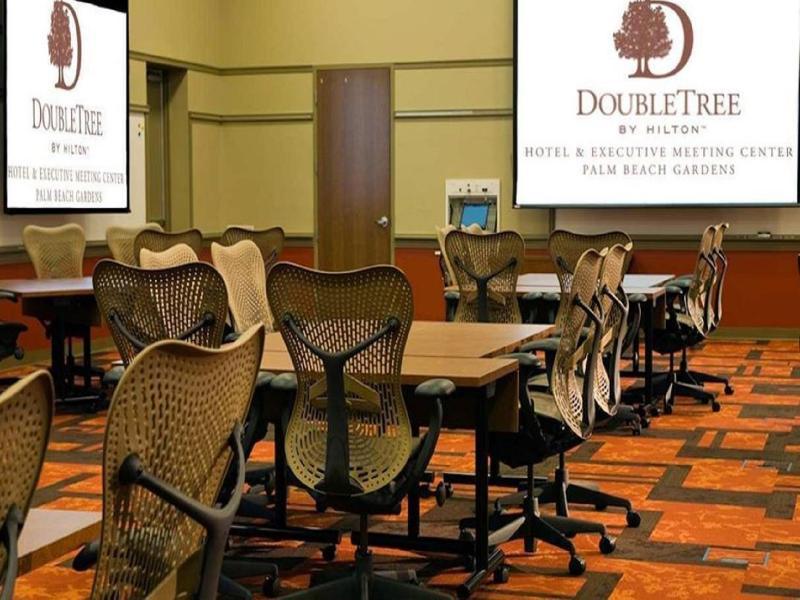 Doubletree By Hilton Palm Gardens Hotel