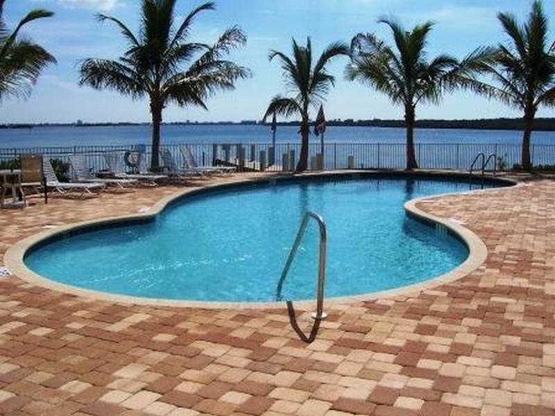 Boca Ciega By Travel Services * St. Petersburg