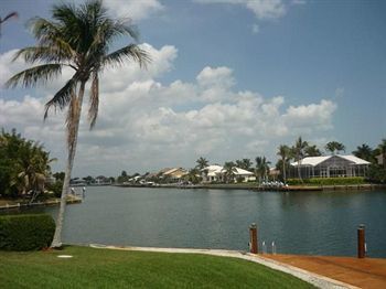 Marco Bay