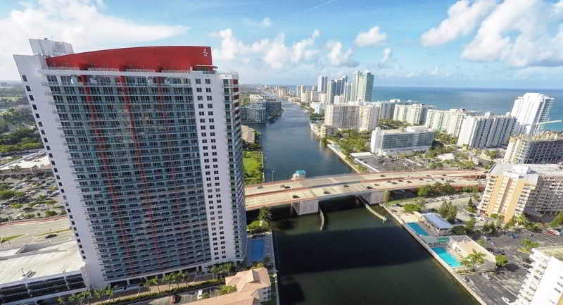 Beachwalk Elite And Aparthotel 4*