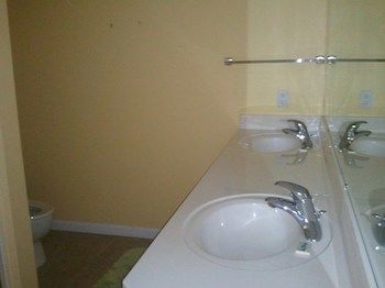 Tern Key Realty & 3*