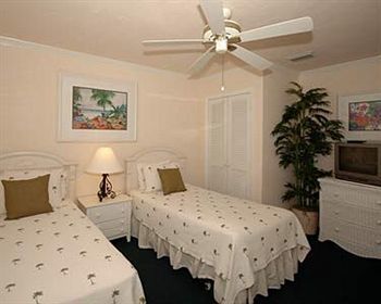 Tradewinds By Resortquest Hotel
