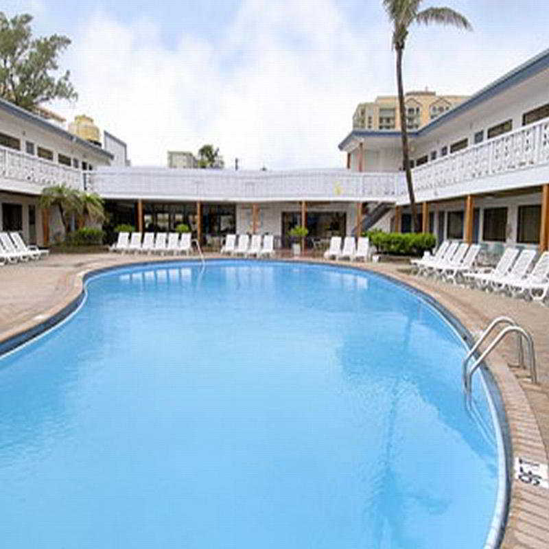 Travelodge Monaco Sunny Isles Beach