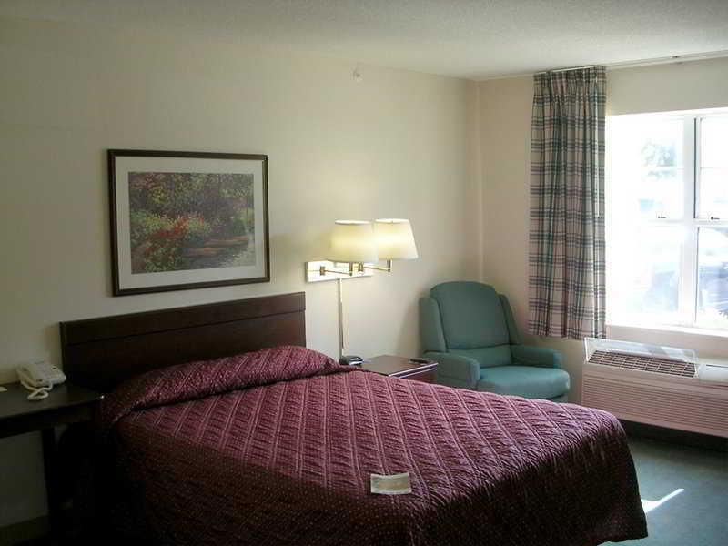 Extended America - Orlando - Mary - 1036 Greenwood Blvd 2*