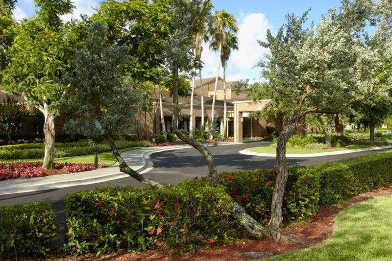 Courtyard By Marriott Lauderdale Of Hotel 3*