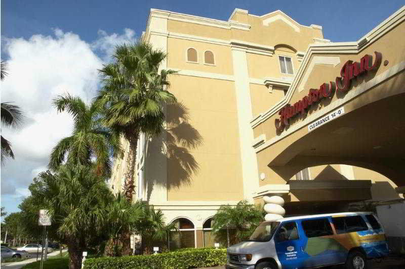 Hampton Lauderdale