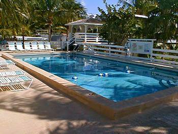 Kingsail Motel Marathon