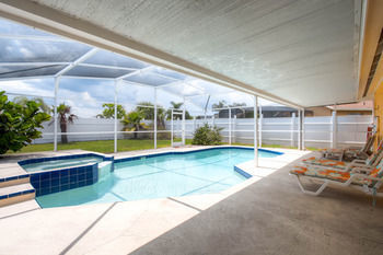 Advantage Hotel